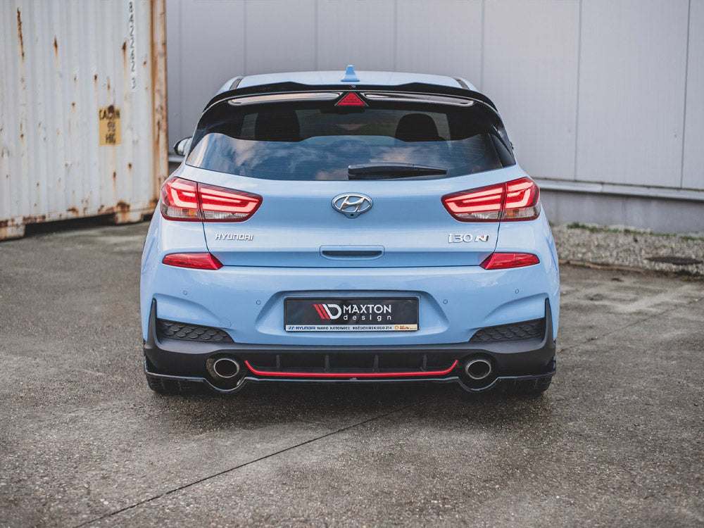 Maxton Design Street Plus Central Rear Splitter V2 - Hyundai i30N Hatchback