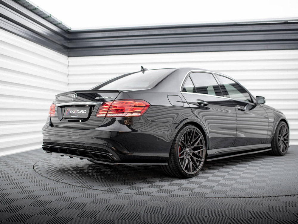 Maxton Design Street Plus Central Rear Splitter - Mercedes E63 AMG W212 Facelift