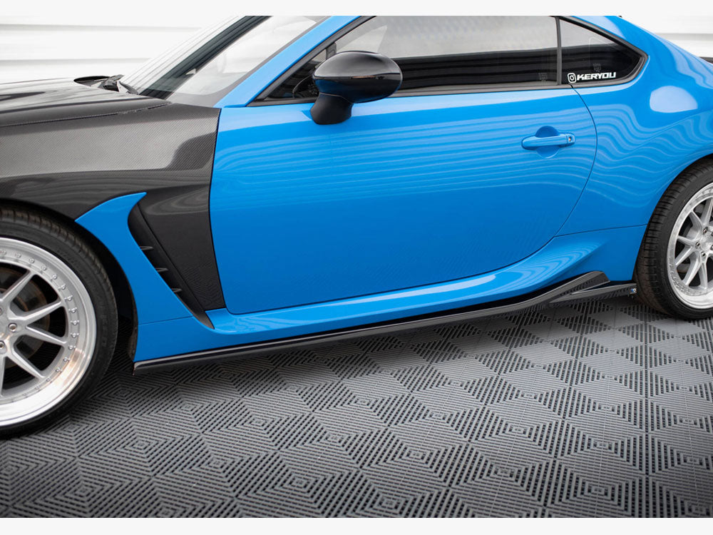 Difusores de faldones laterales Maxton Design Street Plus V1 - Toyota GR86