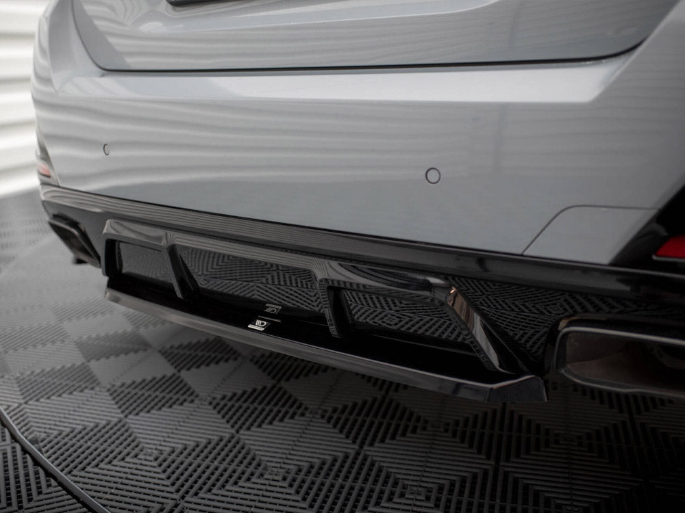 Maxton Design Street Plus Central Rear Splitter - BMW M440i G26 Gran Coupe