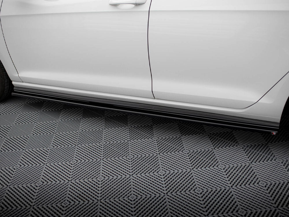 Diffuseurs de jupes latérales Maxton Design Street Plus V1 - VW Golf GTI Mk7