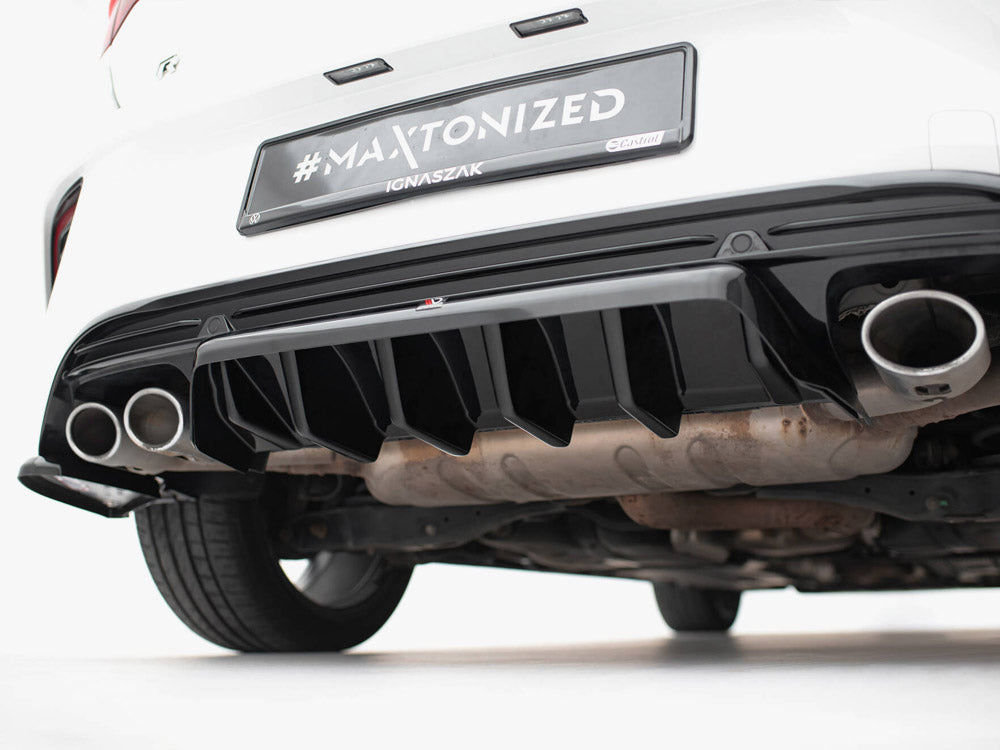 Maxton Design Street Plus Central Rear Splitter - VW T-Roc R