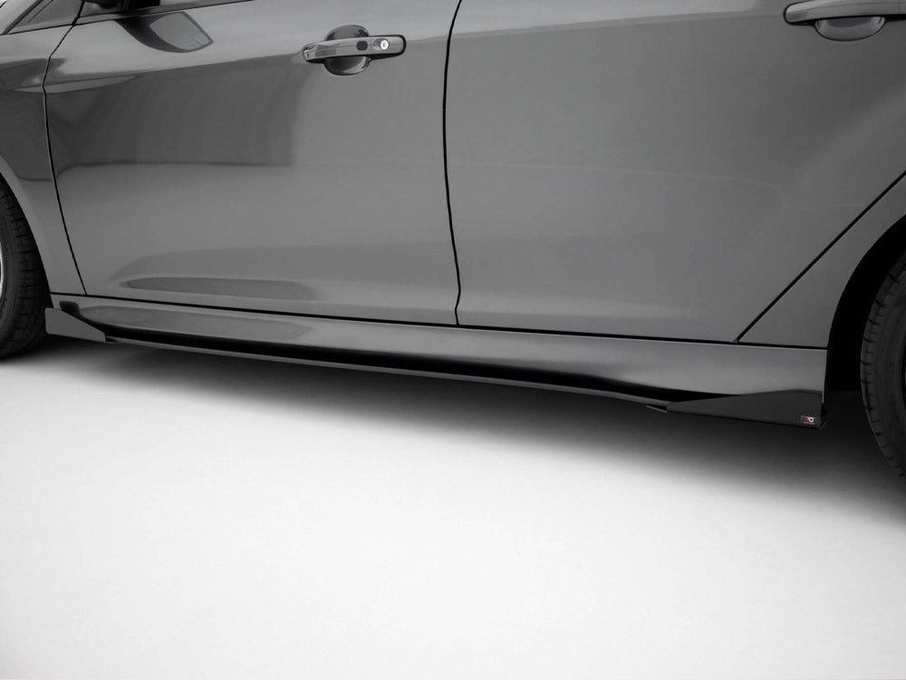 Diffuseurs et volets de jupes latérales Maxton Design Street Pro – Ford Focus ST Mk3.5 (ST250)