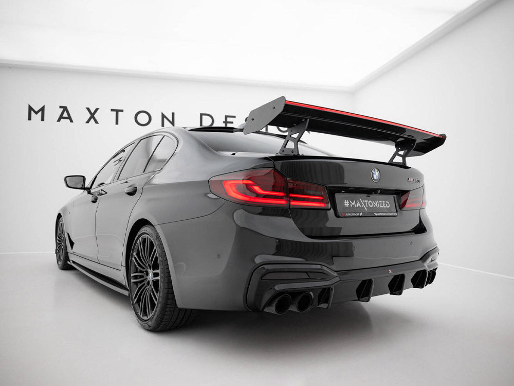 Alerón de fibra de carbono Maxton Design con LED - BMW M5 F90