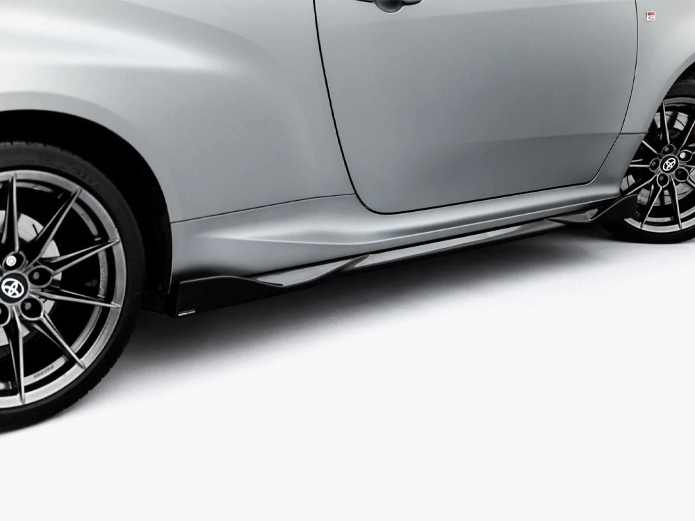 Maxton Design Street Plus Difusores de umbrales laterales V2 - Toyota GR Yaris Gen 2