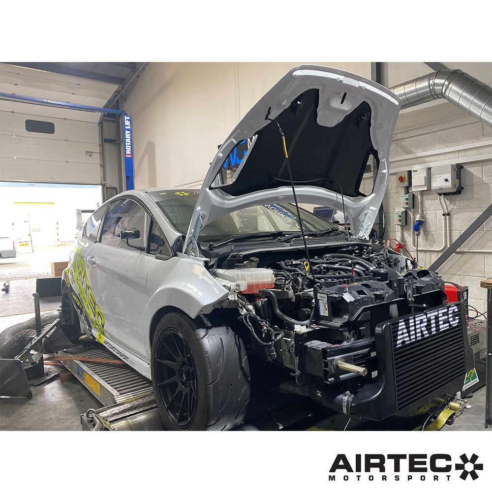 Actualización del intercooler Stage 3 de AIRTEC Motorsport para Fiesta ST180/ST200 