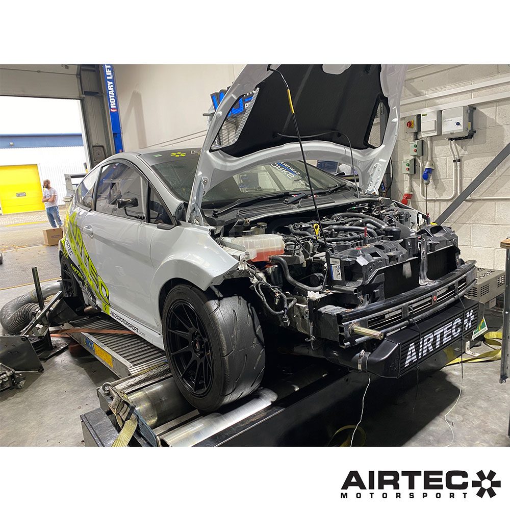 Actualización del intercooler de la etapa 1 de AIRTEC Motorsport para Fiesta ST180/ST200