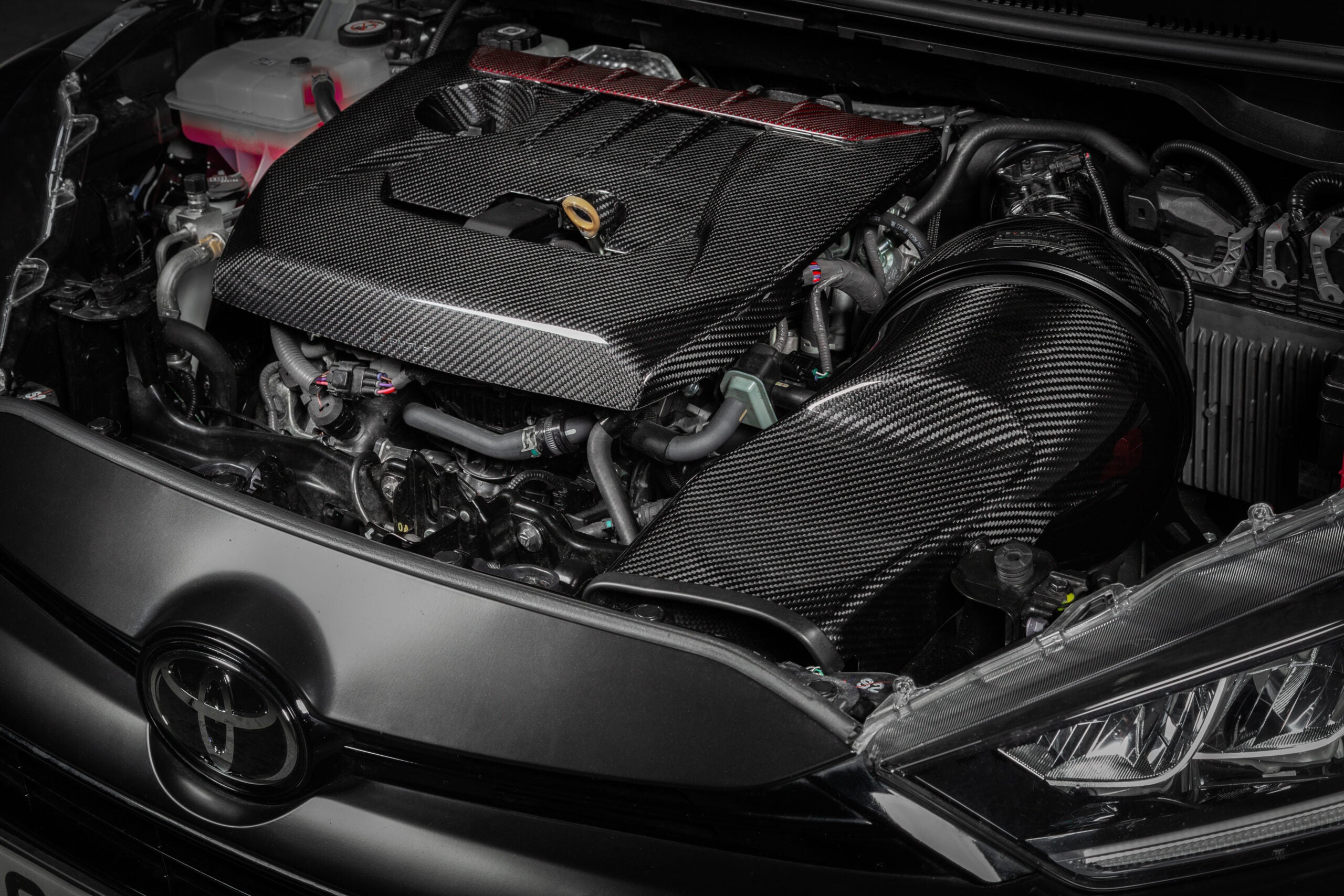 Eventuri Carbon Fibre Engine Cover for Toyota GR Yaris G16E-GTS