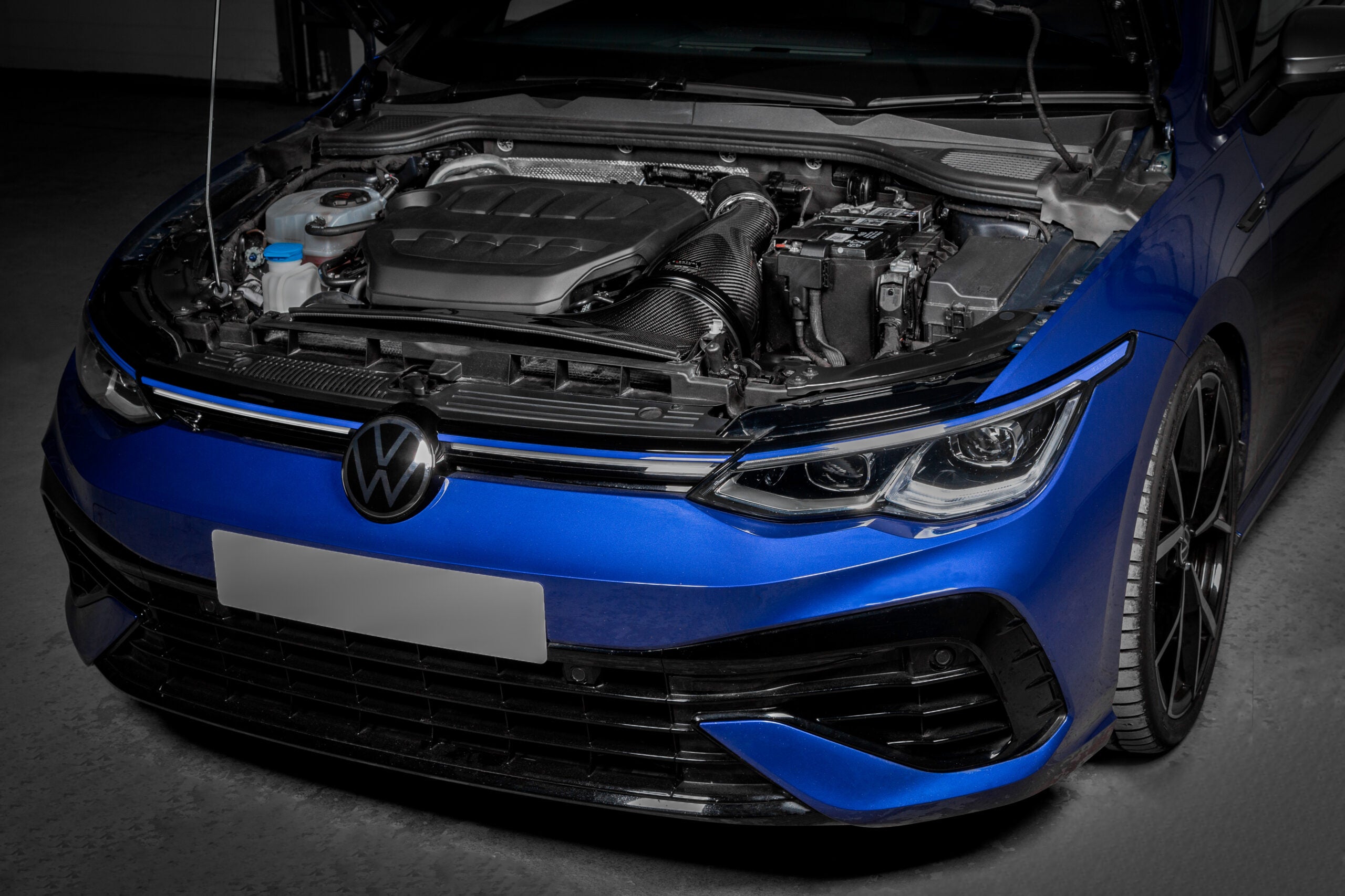 Eventuri Carbon Fibre Intake System for VW Golf GTI/R Mk8 EA888 Gen 4