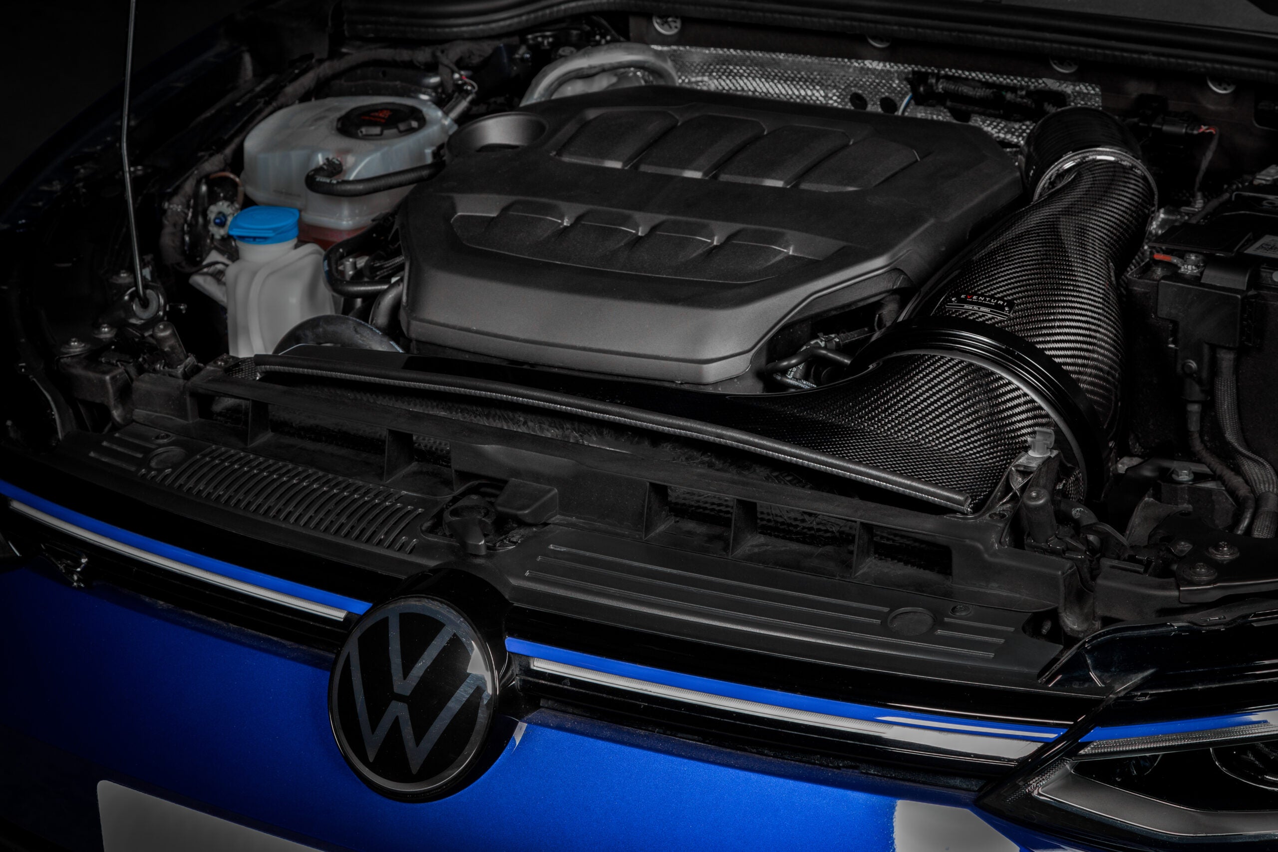Eventuri Carbon Fibre Intake System for VW Golf GTI/R Mk8 EA888 Gen 4