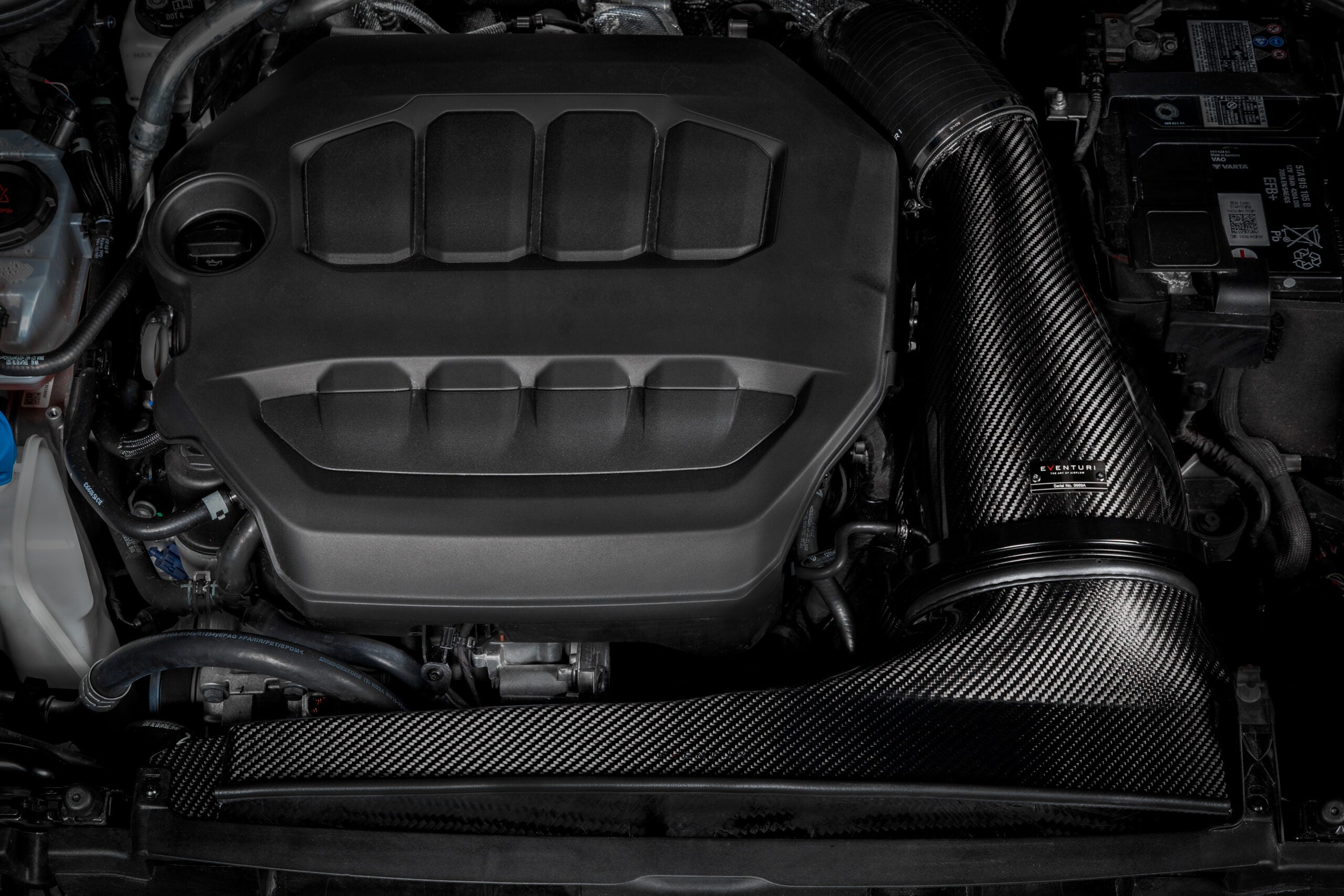 Eventuri Carbon Fibre Intake System for VW Golf GTI/R Mk8 EA888 Gen 4