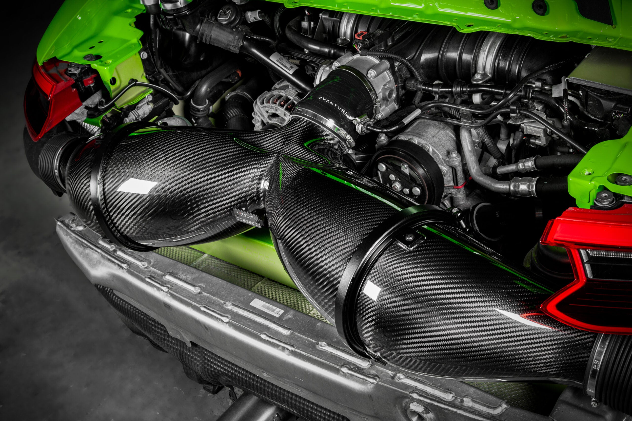 Eventuri Carbon Fibre Intake System for Porsche 911 GT3RS 991