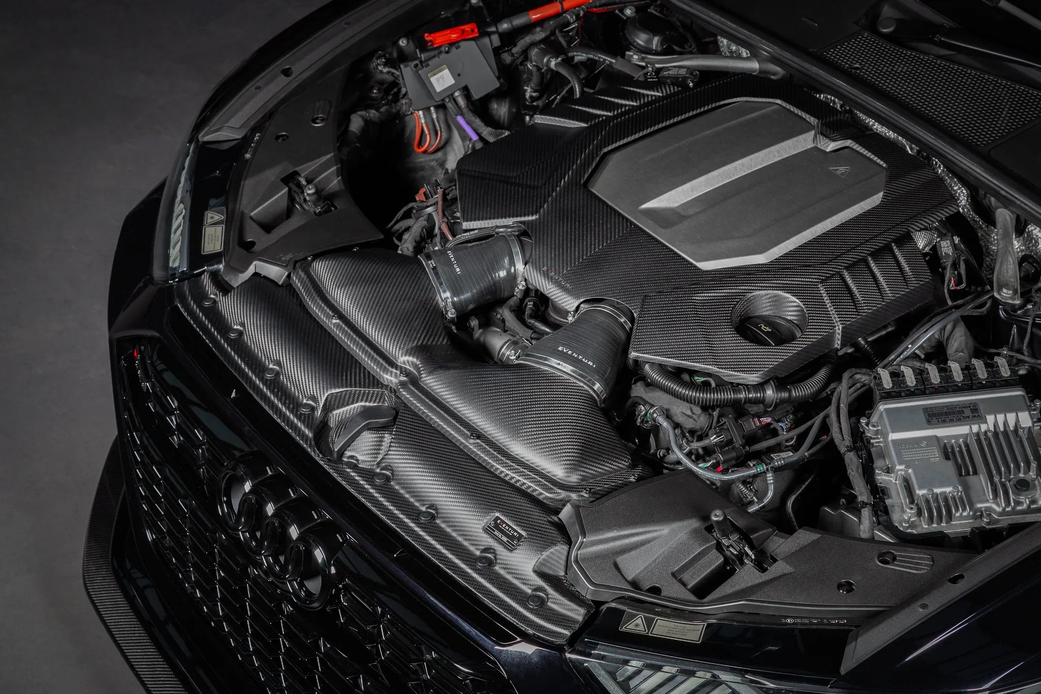 Eventuri Carbon Fibre Engine Cover for Audi RS6 C8 4.0 TFSI