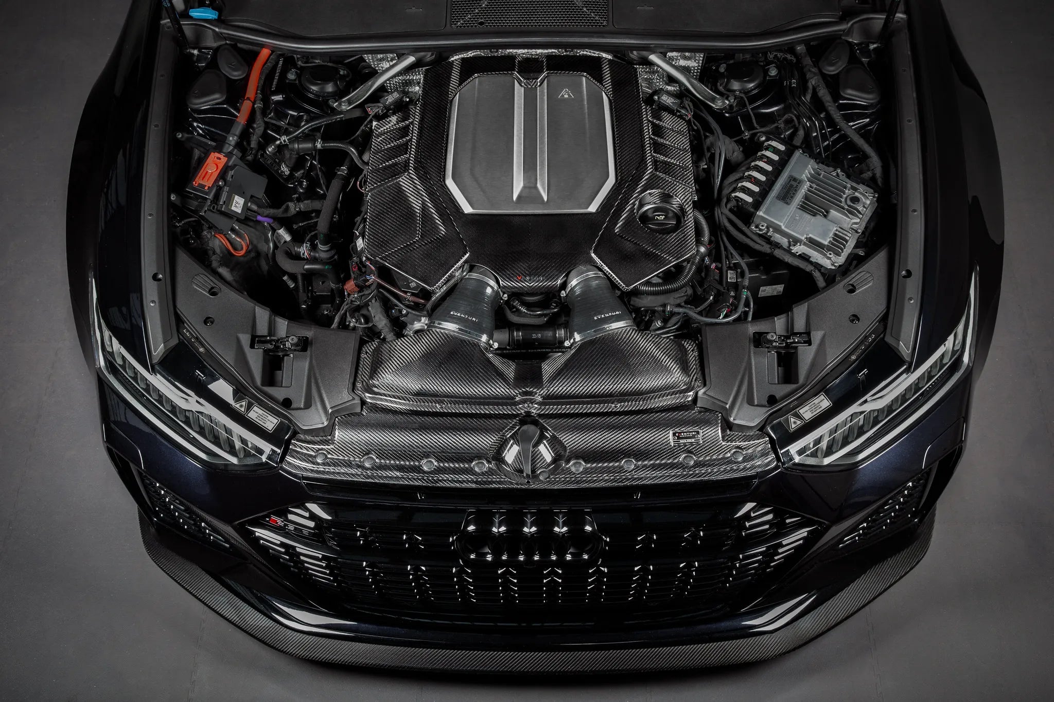 Eventuri Carbon Fibre Engine Cover for Audi RS6 C8 4.0 TFSI