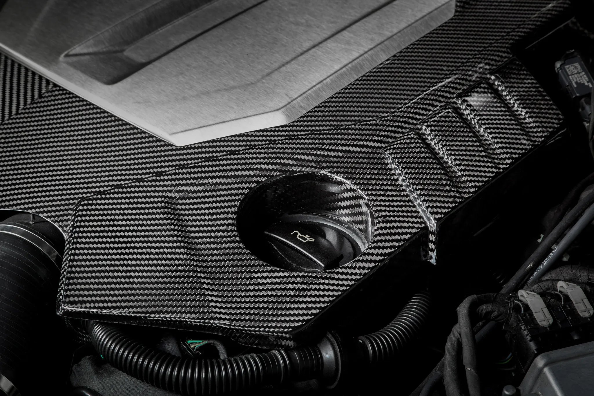 Eventuri Carbon Fibre Engine Cover for Audi RS6 C8 4.0 TFSI