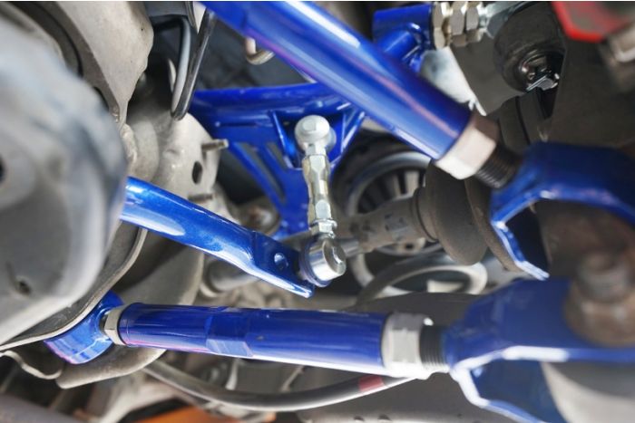 Barra estabilizadora trasera ajustable Hardrace - Ford Focus Mk4 ST 