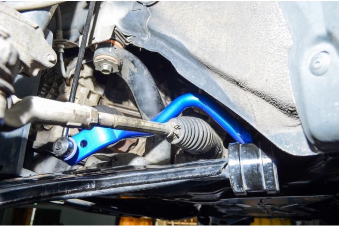 Barra estabilizadora delantera Hardrace - Ford Focus Mk3 ST 