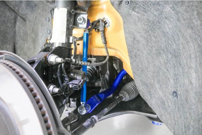 Barra estabilizadora delantera ajustable Hardrace - Varios modelos 