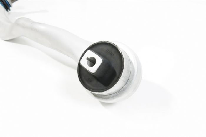 Bras inférieur avant Hardrace - BMW M135i, M140i, M235i, M240i F2x RWD uniquement