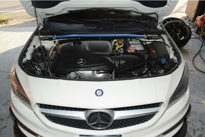 Refuerzo de puntal delantero Hardrace - Mercedes Clase A W176 y Clase C C117