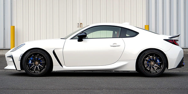 Suspensions à ressorts hélicoïdaux HKS HIPERMAX R - Toyota GR86