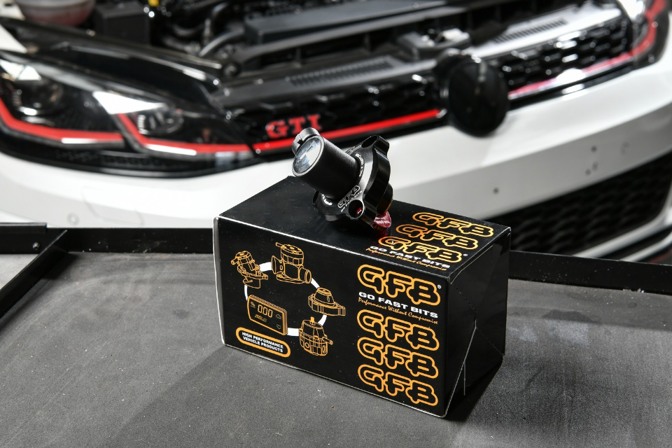 custom-slideshow-image-mobile-block_LFzBPU