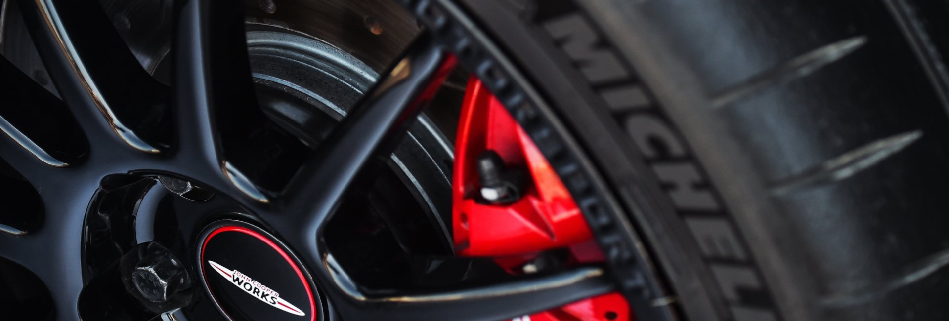 custom-slideshow-image-desktop-block_LFzBPU