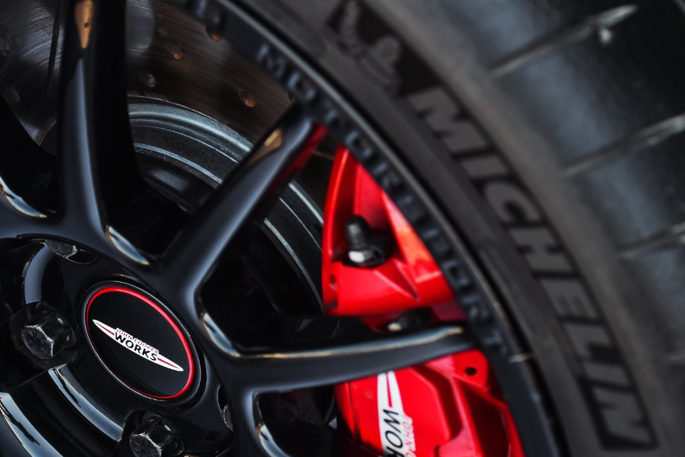 custom-slideshow-image-mobile-block_LFzBPU