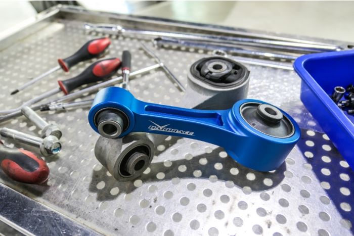 Soporte de motor trasero mejorado Hardrace - Honda Civic FK8 Type R