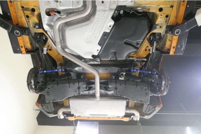 Bras de suspension arrière Hardrace (réglable) - Ford Focus Mk4 ST 