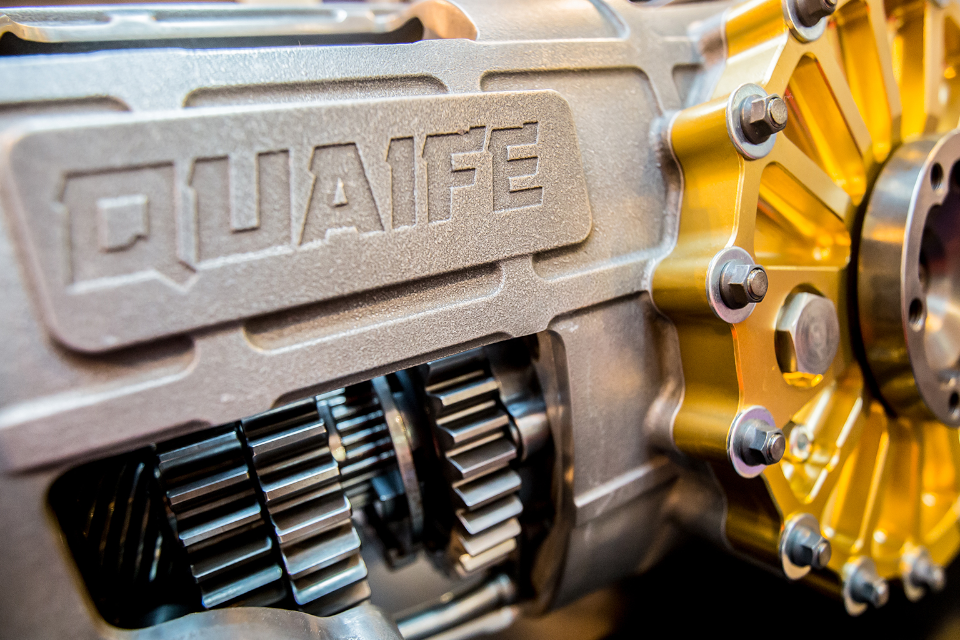 custom-slideshow-image-mobile-block_LFzBPU