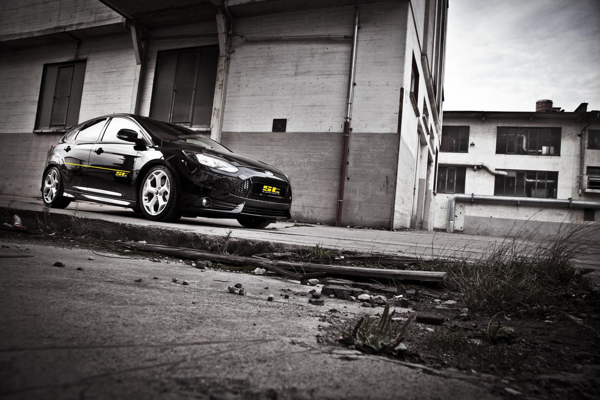 ST XA Coilover Suspension 2 Way Adjustable - Ford Focus ST Mk3 Hatchback (2012-2018)