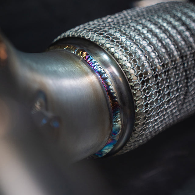 Échappement sport Cobra Sport pour VW Golf R (Mk8) 2.0 TSI (21&gt;) avec tube de descente avant et catalyseur sport/décatalyseur 