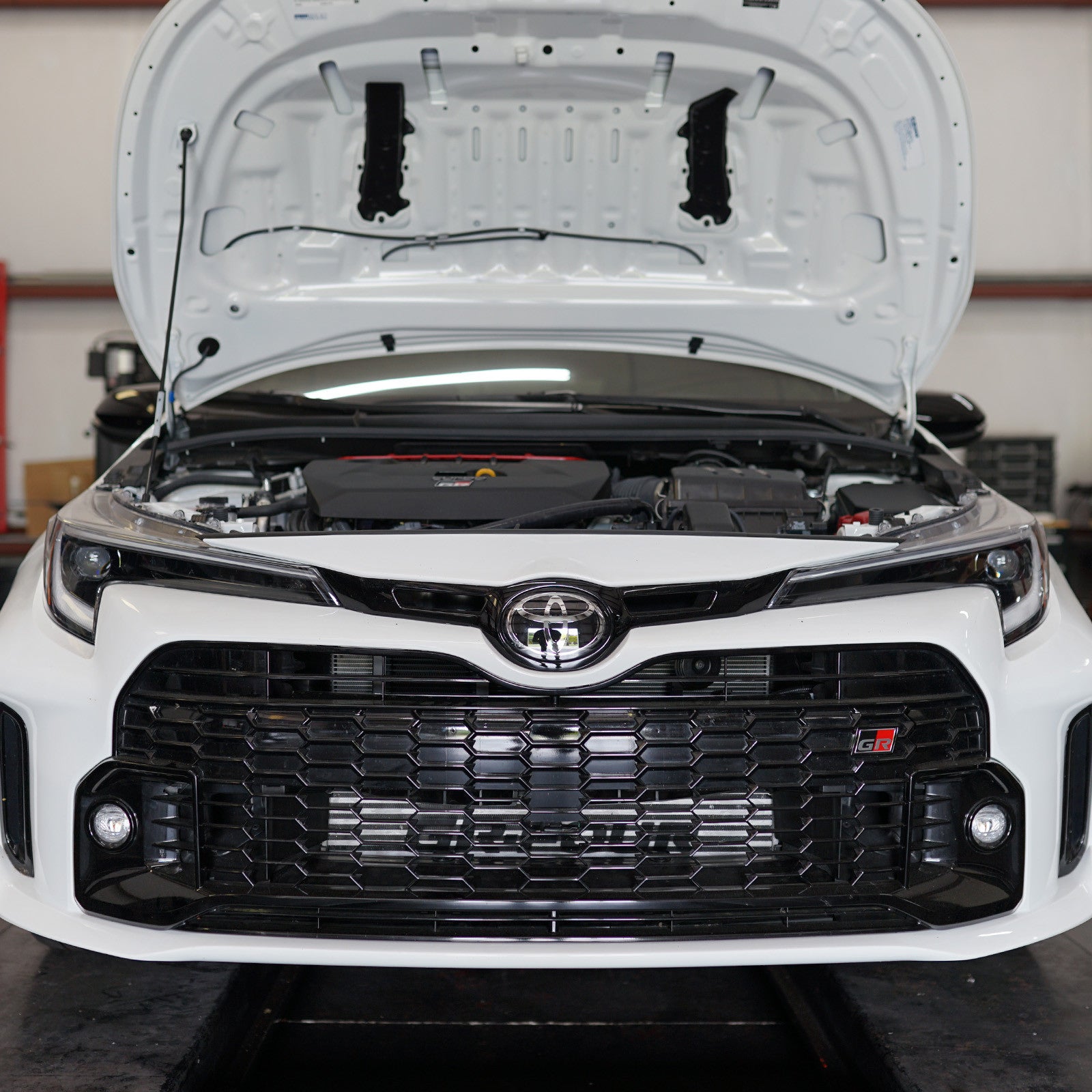 Kit de enfriador de aceite de ajuste directo HEL para Ford Fiesta ST Mk8 