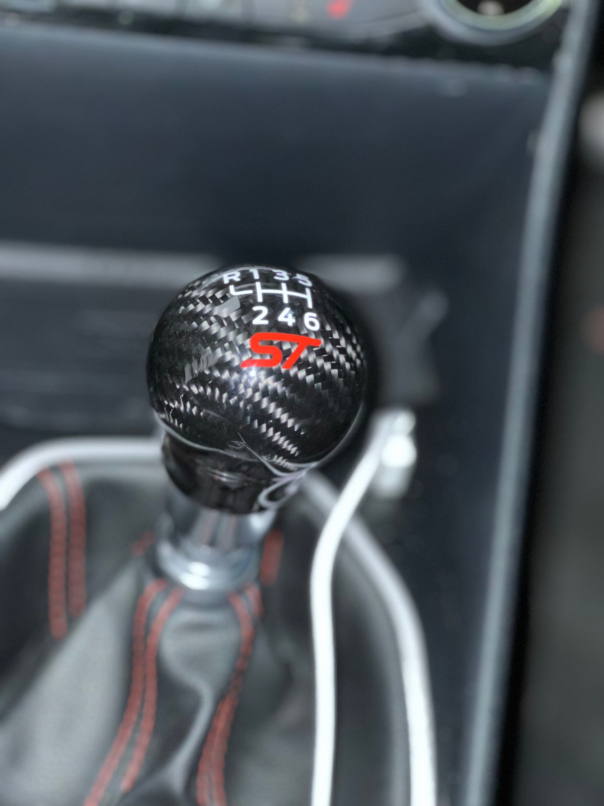 Genuine Carbon Fibre Gear Knob - ST Logo - Car Enhancements UK