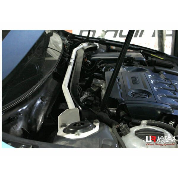 Ultra Racing Front Strut Brace - VW Golf GTI Mk8